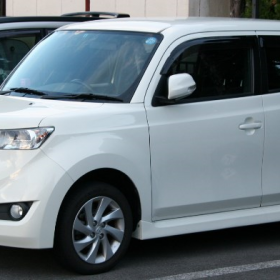 TOYOTA bB